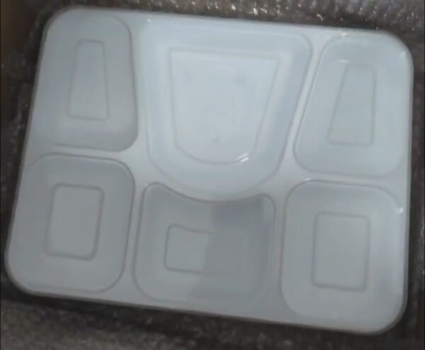 6 Compartment 50oz Tray with lid - 100 set